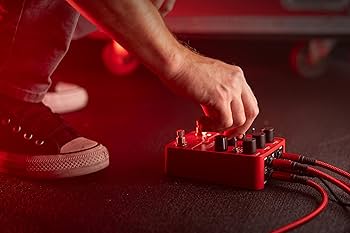 Amazon.com: Universal Audio ANTI 1992 High Gain Amp Pedal