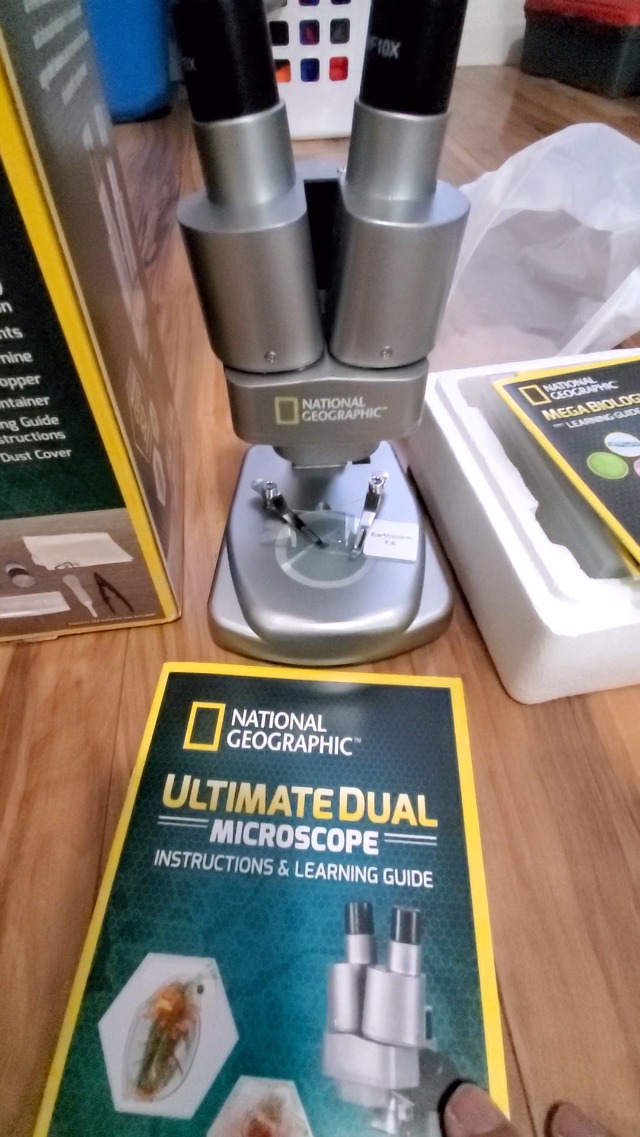 Watch Review of National Geographic Dual Microscope Kit on Amazon Live