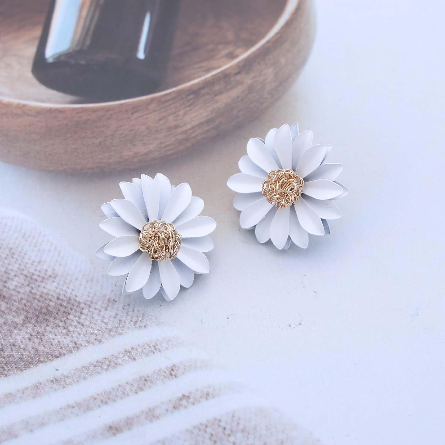 Andelaisi Boho Yellow Daisy Earrings Vintage Floral Flower Earrings Yellow Flower Stud Earrings Personalized Flower Petal Earrings Jewelry for Women - Image 5