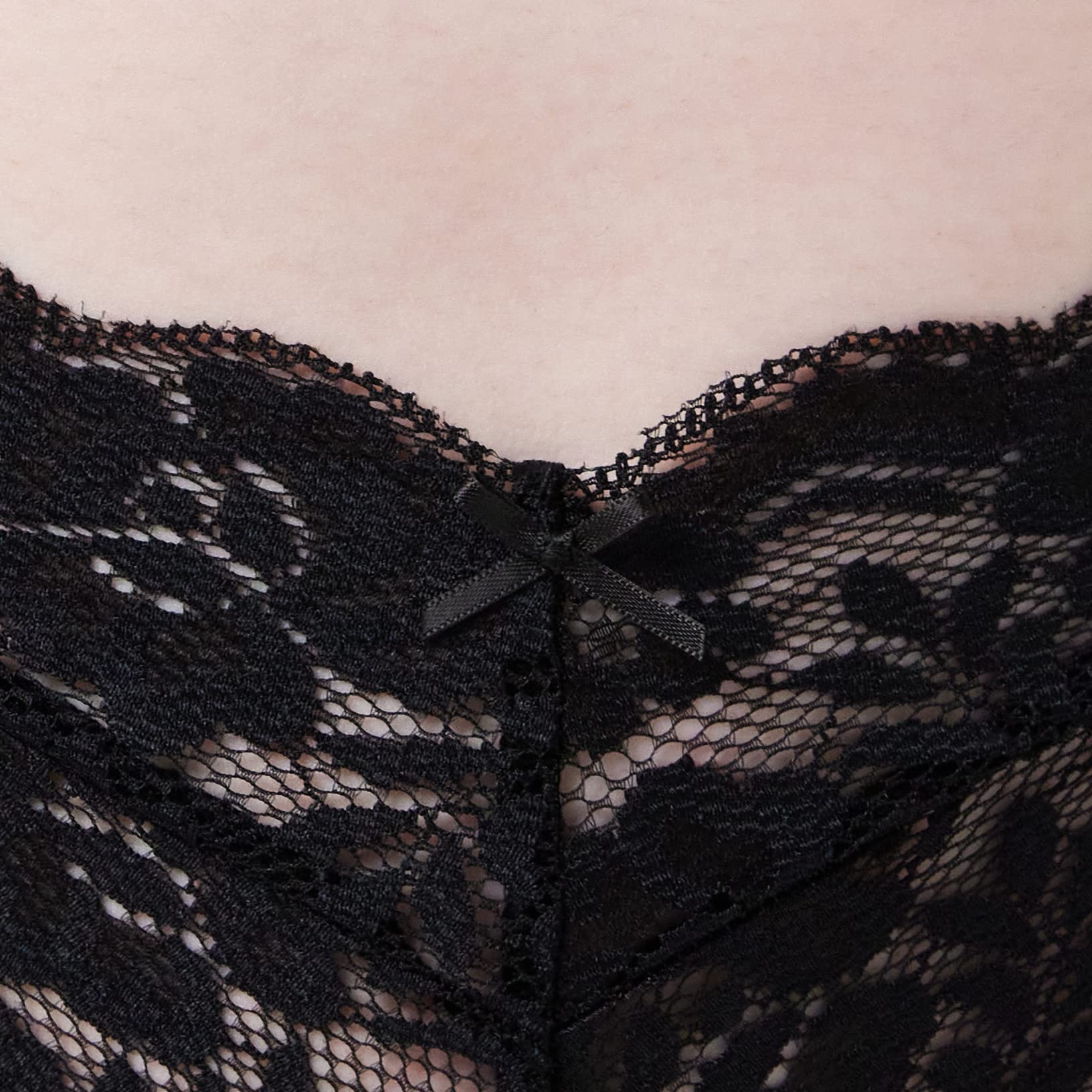 Iris & Lilly Intimo Brasiliano Cheeky in Pizzo Donna, Pacco da 3