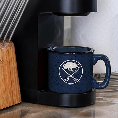 Miniatura 4 de Rico Industries NHL Buffalo Sabres - Taza de café personalizada de 12 onzas con logotipo grabado con láser profundo, taza de cerámica para acampar