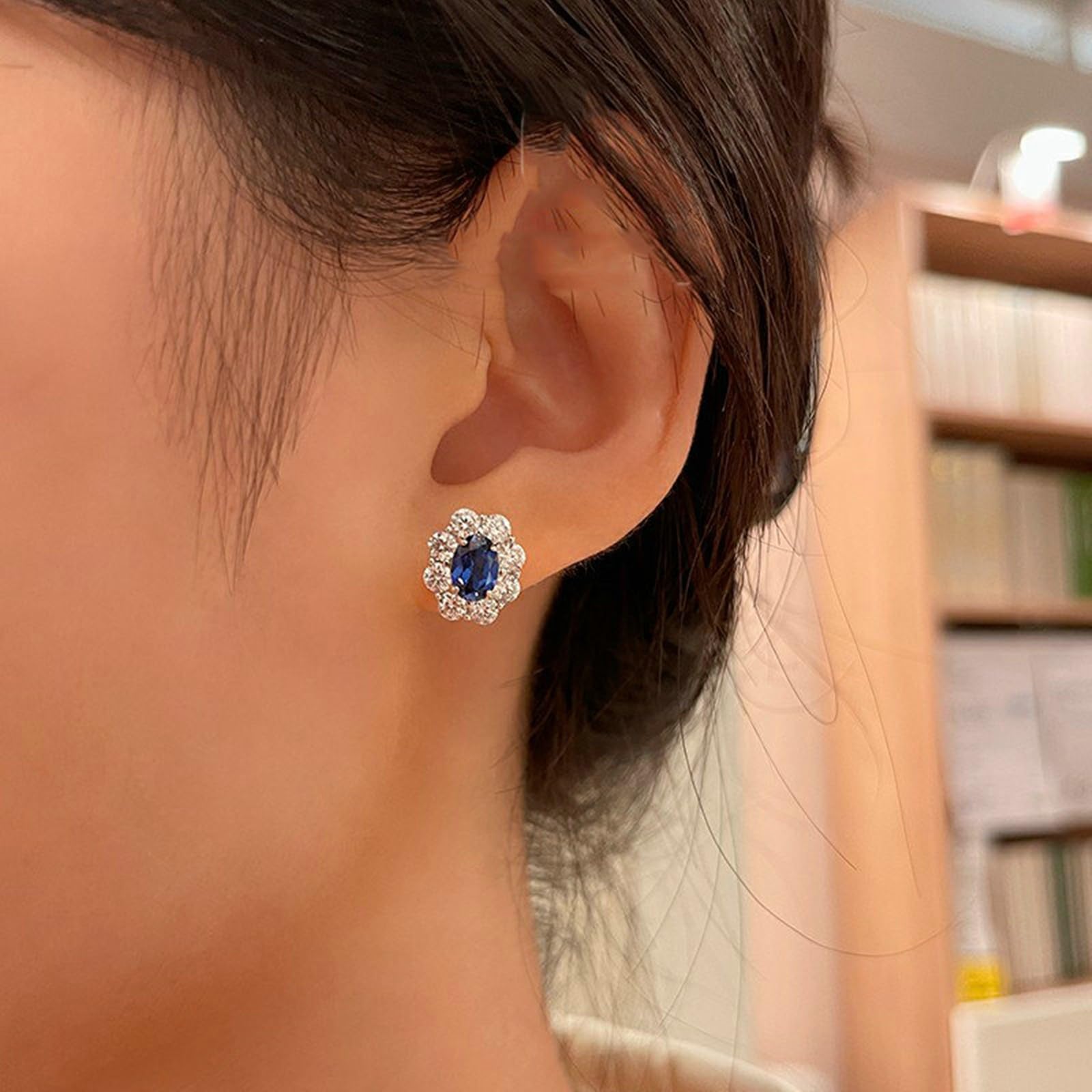 Pendientes de tuerca de oro blanco de 9 quilates, 14 quilates y 18 quilates para mujer, flor ovalada con rubí/zafiro y moissanita cultivados en laboratorio de 1 quilate