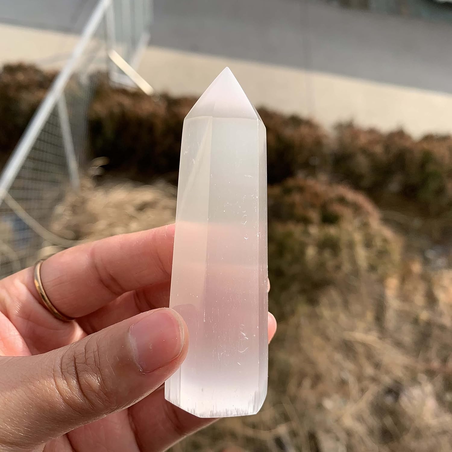 PEKMAR Natural Crystal Rough Home Decoration 1pcsCrystals Stones Natural White Gypsum Point Selenite Tower Crystal Tower for Decoration Stones (Size : 60-70mm)