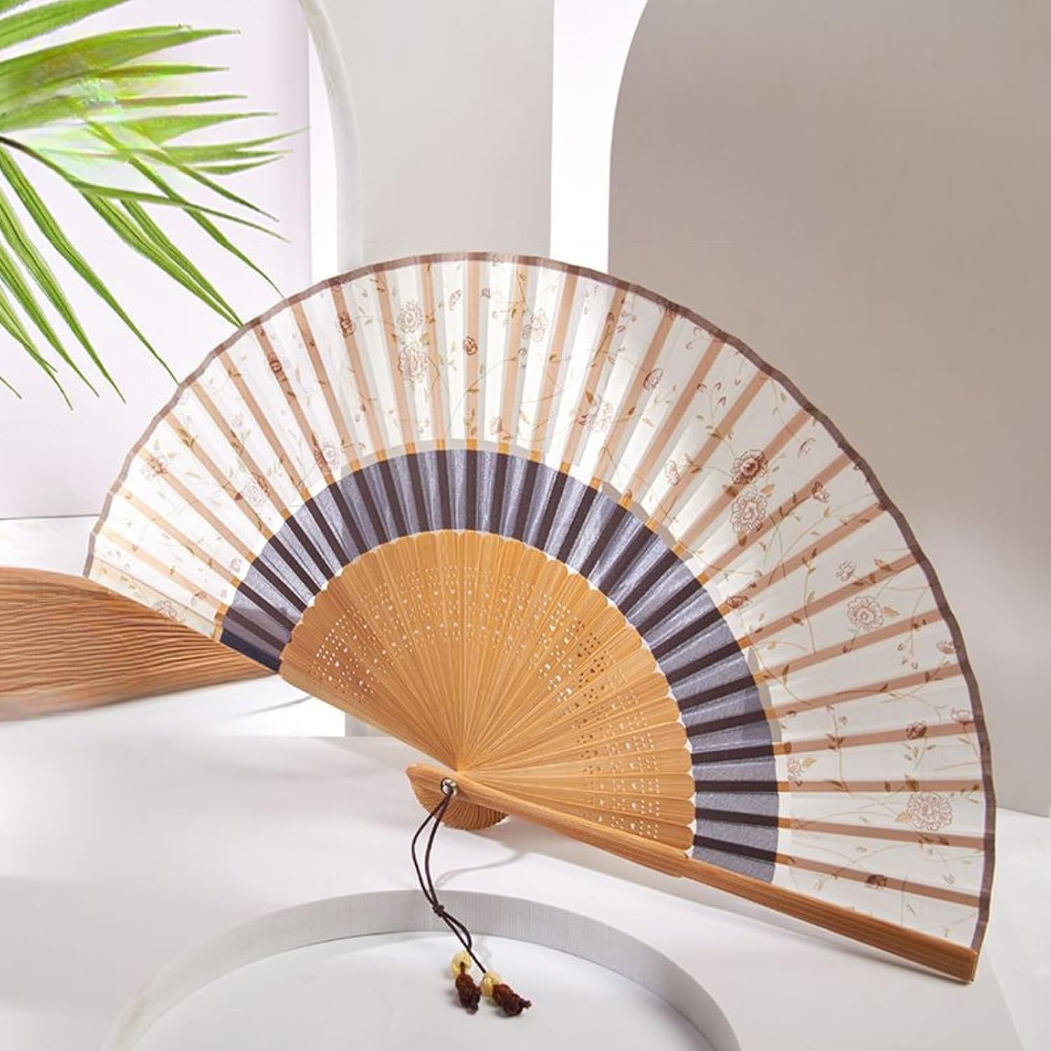 Chinese Style Decorative Folding Fan, 20cm 8.0in, Antique-Style Living Room Decoration Handicrafts and Ornaments