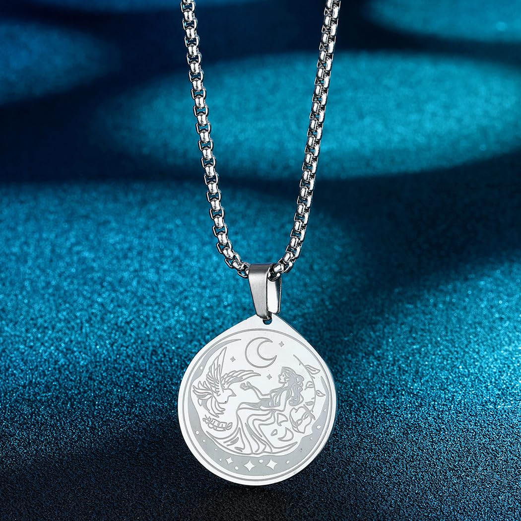 Collier Vintage Argenté - Scène Mythologique - Bijou Occasion Avec Traces D'usure
