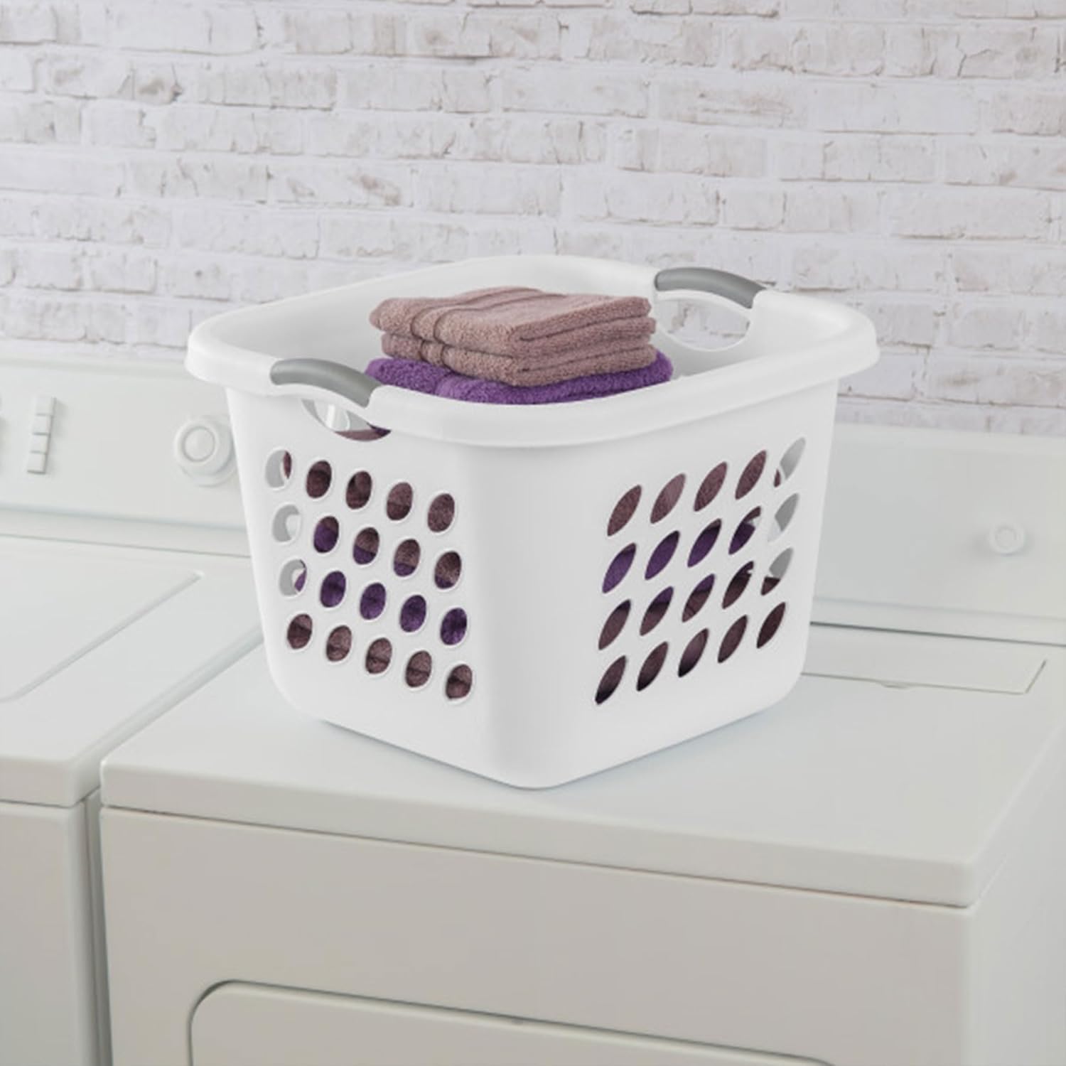 Sterilite 12178006 Laundry Basket, 19", White (Pack of 1)
