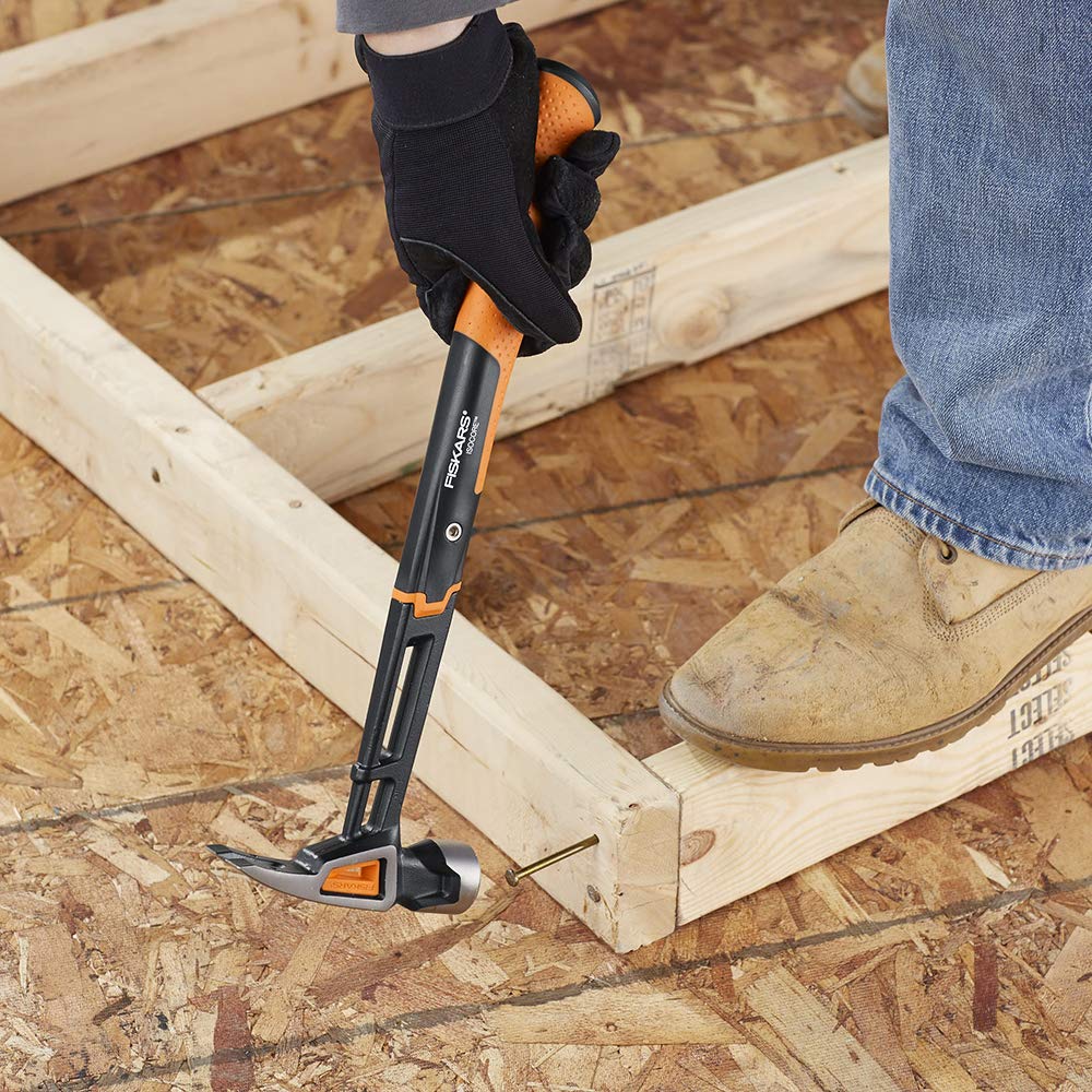 Fiskars Isocore 623,7 gram milled-face framing Hammer, 40,6 cm