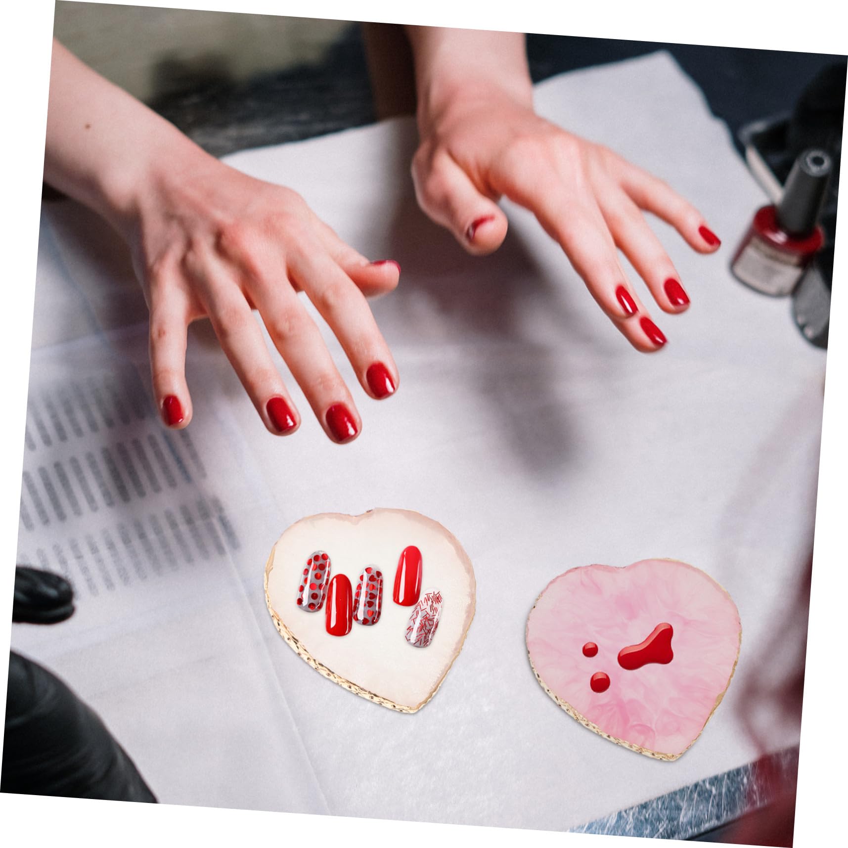FRCOLOR 8pièces Palette De Mélange De Vernis à Outil De Présentation Pour Maquillage Des Design Cœur Transparent Pour Salon De Beauté Et Usage Personnel