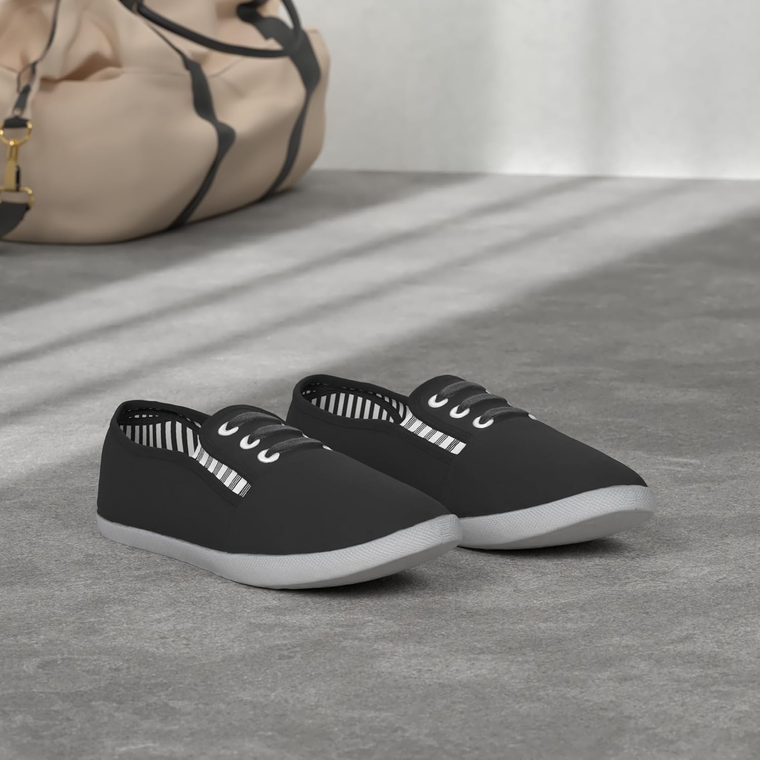 kufeiti Women's Canvas Slip On Shoes Sneakers for Women Fashion Comfortable White Black Elastic Sneakers for Women - Image 2