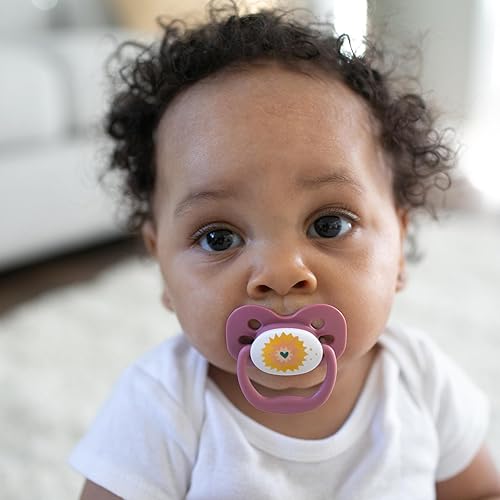 Miniatura 21 de Dr. Brown's Advantage Chupete para bebé, chupete totalmente simétrico con bombilla de silicona suave, amor de lavanda, 0.0-19.7 ft, sin BPA, paquete