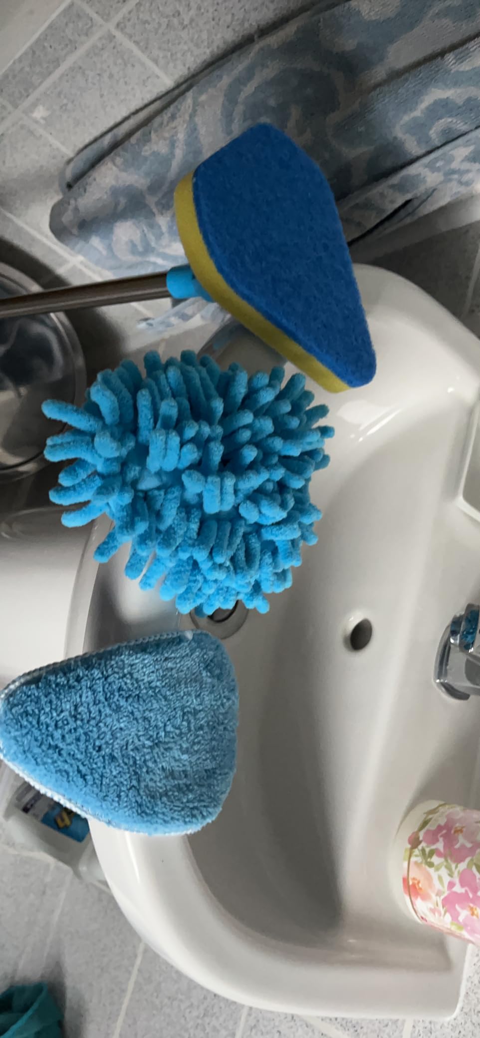 Bathroom Tile Cleaner Telescopic Shower Mop Extendable Bath Cleaning