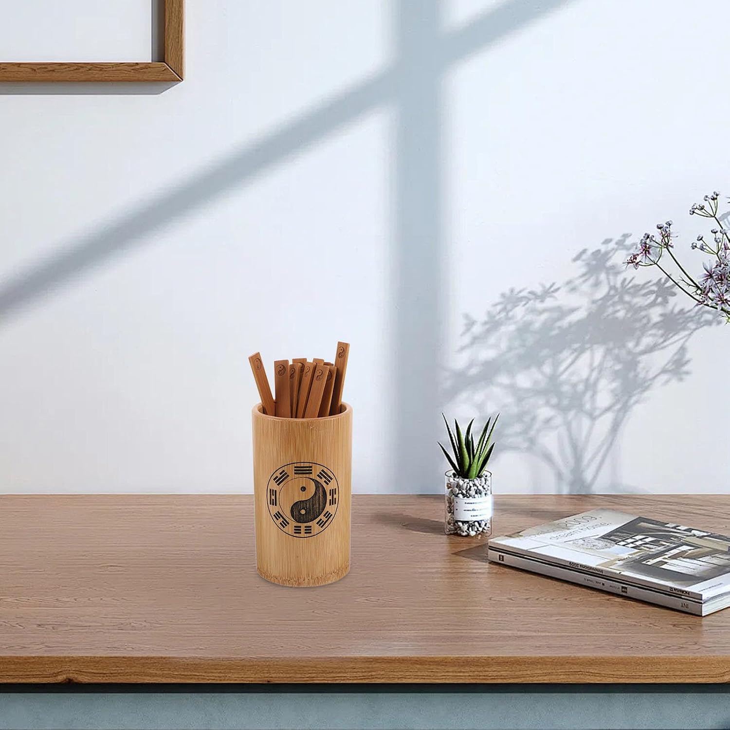 Portable Fortune Telling Sticks with Decorative Wooden Bucket for Feng Shui Harmony and I Ching Learning, Traditional Chinese Divination Tool for Office and Outdoor Use