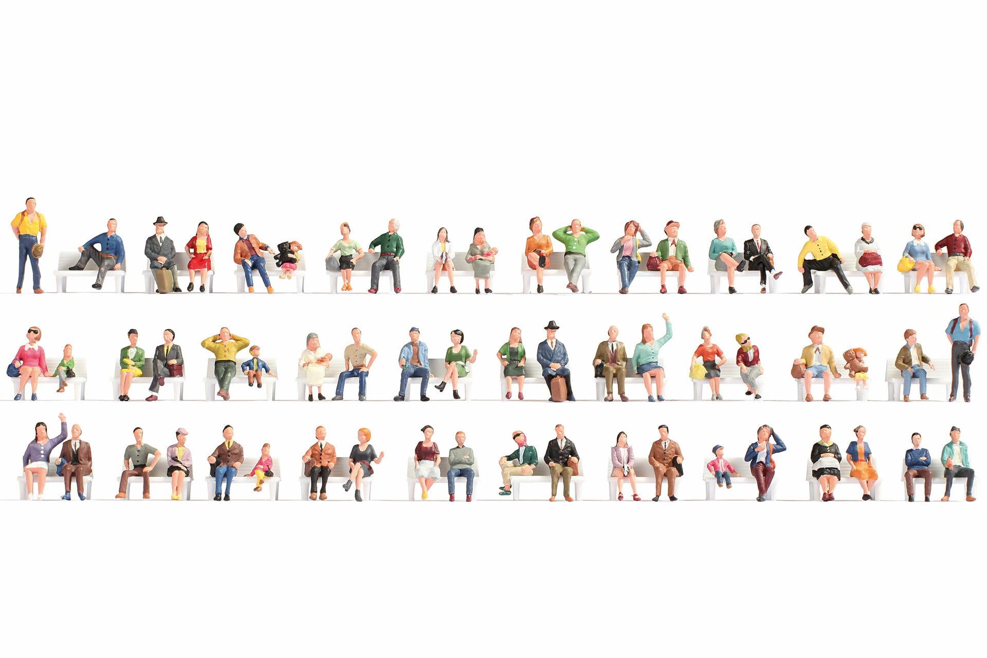 Noch Mega Economy Figures Set “Sitting People”