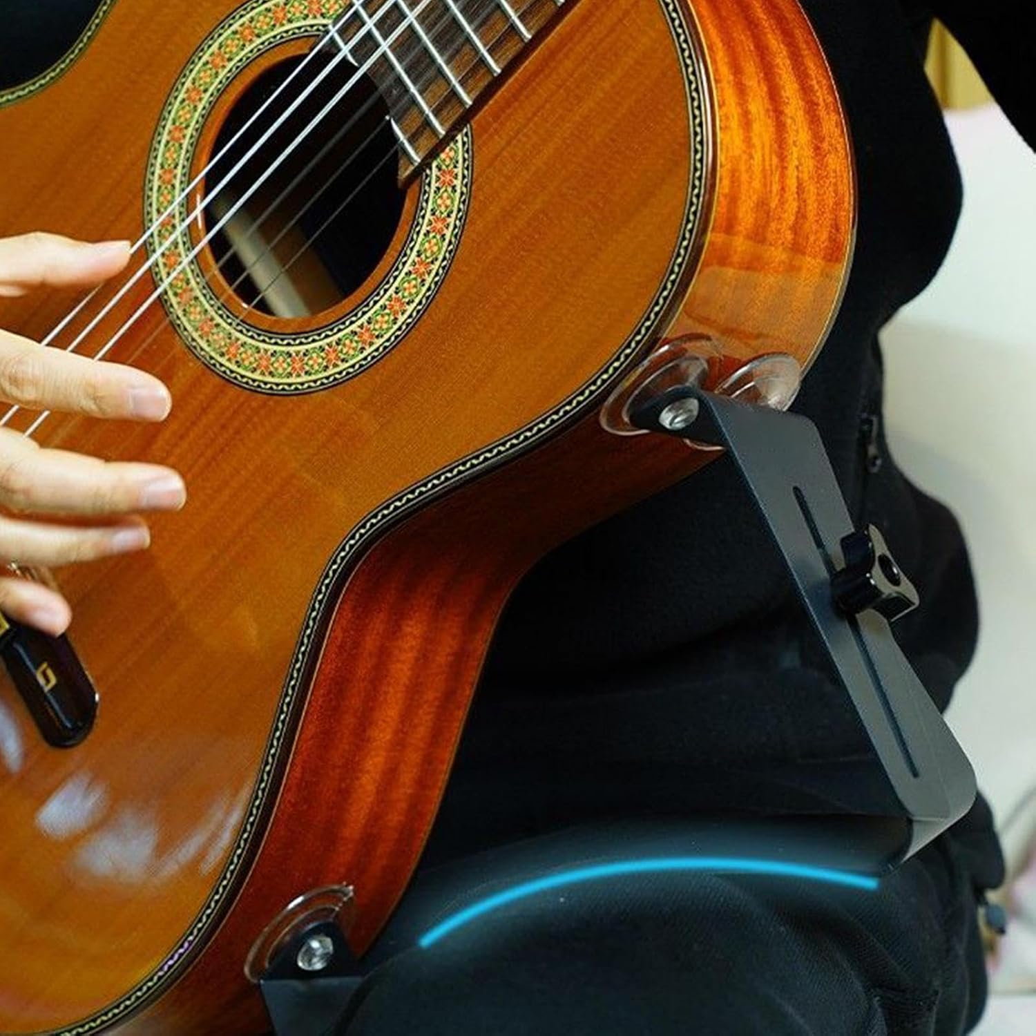 Guitar Leg Rest Support, Anti-Slip Suction Cup Classical Guitar Foot Stool, Adjustable Height for Stage Performances, Home Practice, Tours, Rehearsals, Musicians