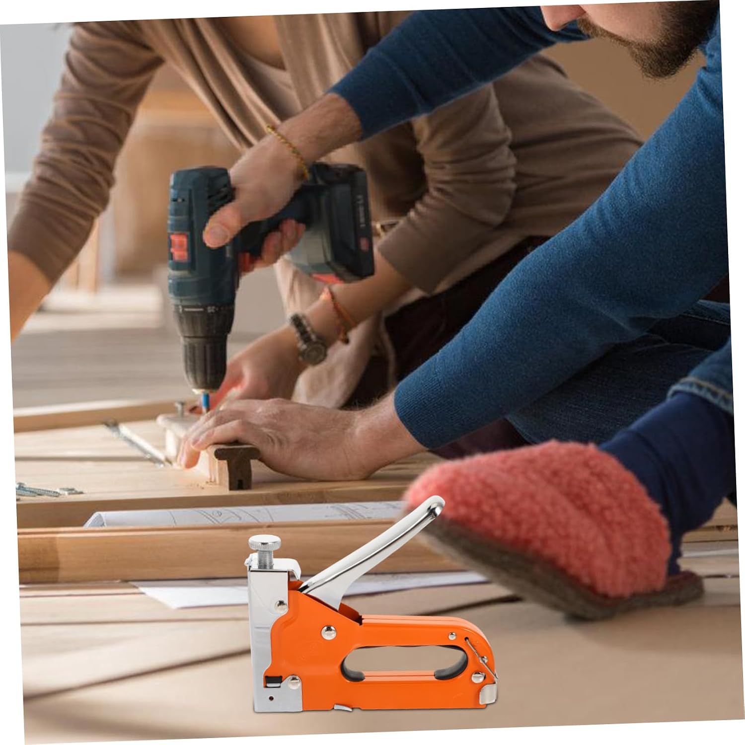 Cabilock Heavy Duty Manual Staple Gun Woodworking Staple Machine for Carpentry Upholstery and DIY Craft Tools