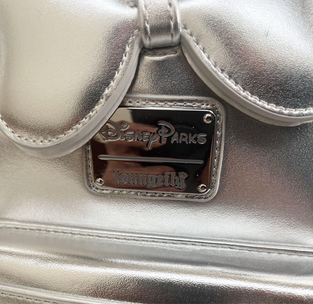 ラウンジフライ　100周年　リュック Amazon.co.jp: Loungefly ディズニー 100周年記念 お祝い ケーキ