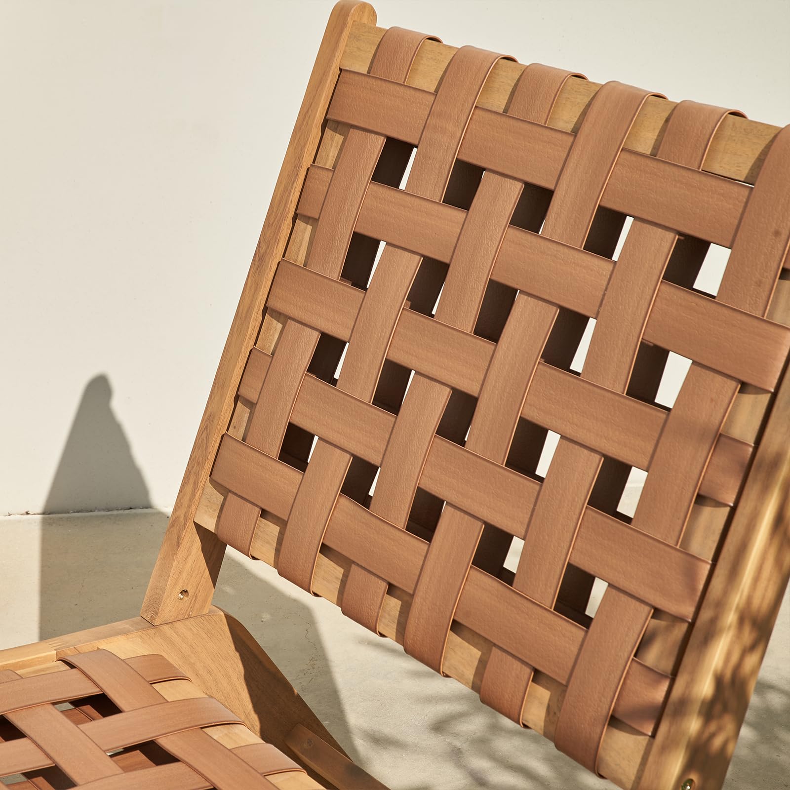 Vaukura Sillón de Madera de Acacia Símil Piel Aris