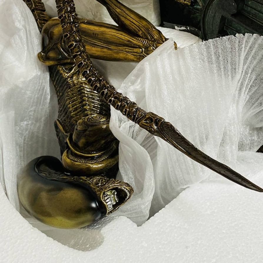 タ*シ様 限定1000体　サイドショウ　エイリアンスタチュー約30cm Amazon.co.jp: SIDESHOW サイドショウ ALIEN3 エイリアン3