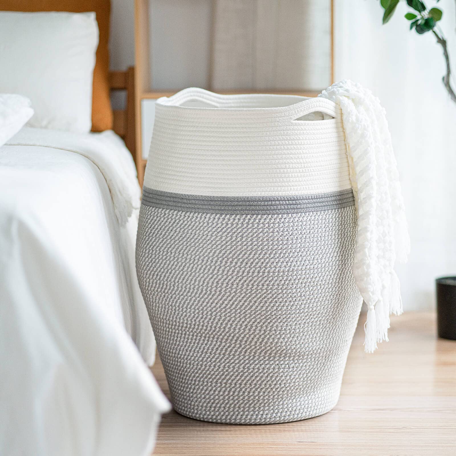 TIMEYARD Canasta Ropa Sucia Grande, Cesta de Almacenamiento, Cesta Trenzada para Guardar Almohadas y Mantas en el Salón, 65 cm de Alto, Blanco y Gris | Cesta grande para mantas, almohadas y ropa. Almacenamiento elegante para sala de estar, dormitorio y ho