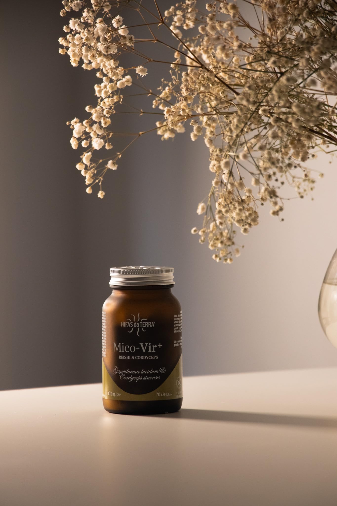 HIFAS DA TERRA - Mico-Vir+ Extractos Puros de Reishi y Cordyceps con Vitamina C - Refuerzo inmunitario natural, energía y recuperación - Extracto de Hongos - Refill 60 Cápsulas