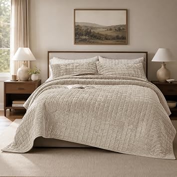 Quilt Set King Size 98x106 Luxurious Velvet Bedding Sets with 2 Pillow Shams 20x36 3 Pieces Ultra Soft Quilted Bedspread Coverlet Comforter for All Season,Beige