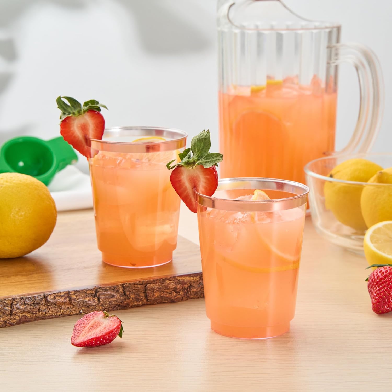 Restaurantware Party Cups 10 oz Pack of 500 Clear Plastic Cups with Rose Gold Rim Disposable, Durable Plastic Glasses Cold Food-Friendly Tumblers for Cocktails at Birthday Parties, Pool Parties