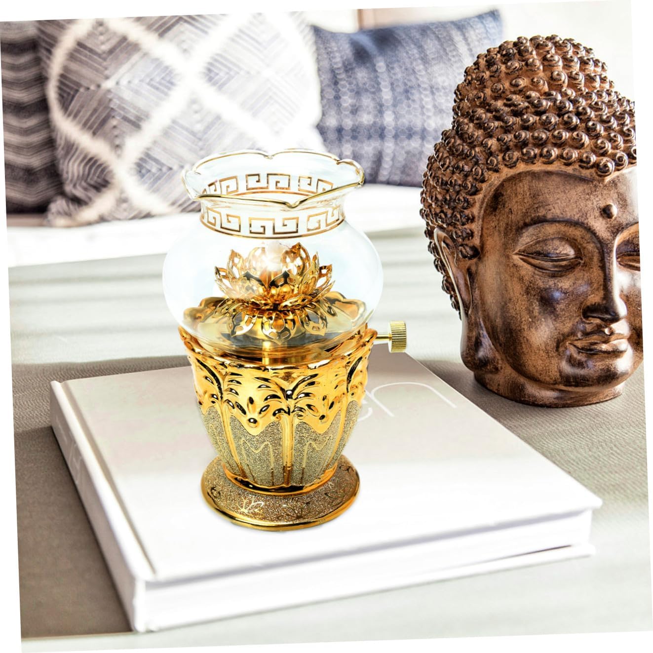Windproof Alloy Lotus Oil Lamp for Home and Buddha Worship Small Kerosene Lantern with Delicate Design and Comfortable Grip Environmentally Friendly Illuminated Adorn for Indoor
