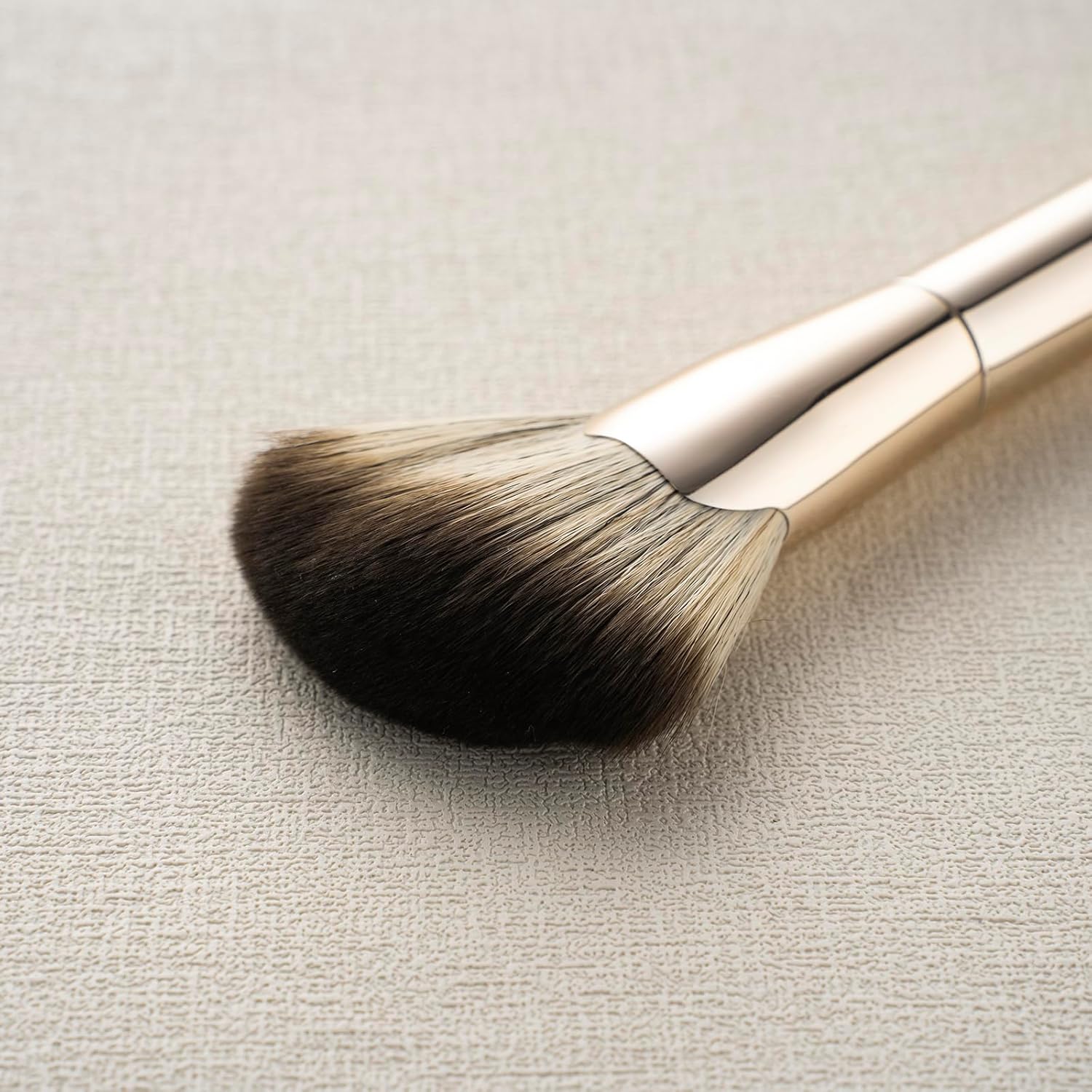 Double Ended Angled Sculpting Makeup Brush, Double Sided Makeup Brush for Highlighting, Highlighter Brushes, Face Sculpt Contour Brush Gold, Sculpting Brush for Cheeks, Nose - 124A - Image 3