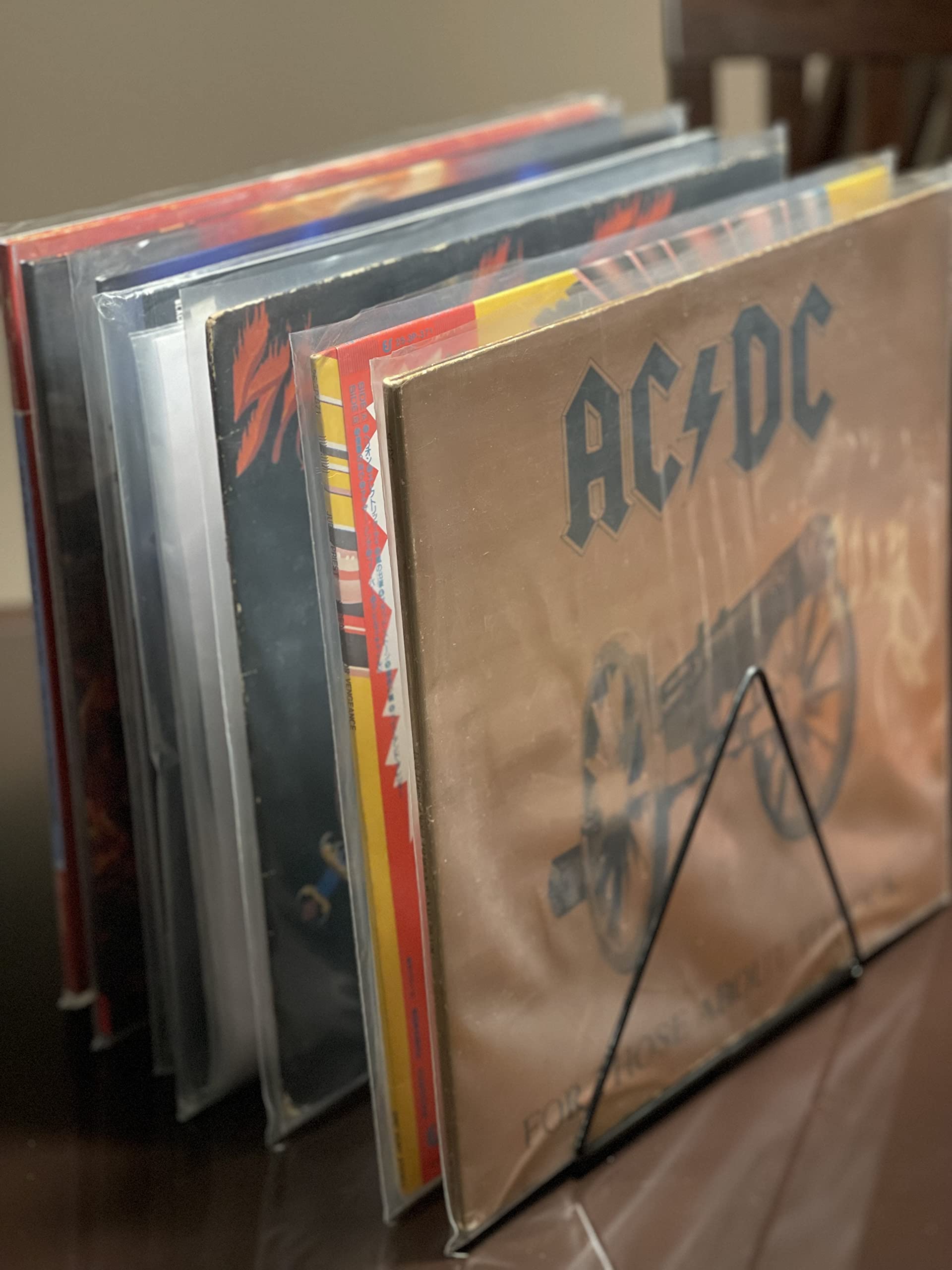 Skywin Confezione da 2 supporti triangolari in vinile, contiene fino a 60 album, supporto per dischi in vinile in metallo, per esporre i tuoi album preferiti, riviste e giornali, organizer da