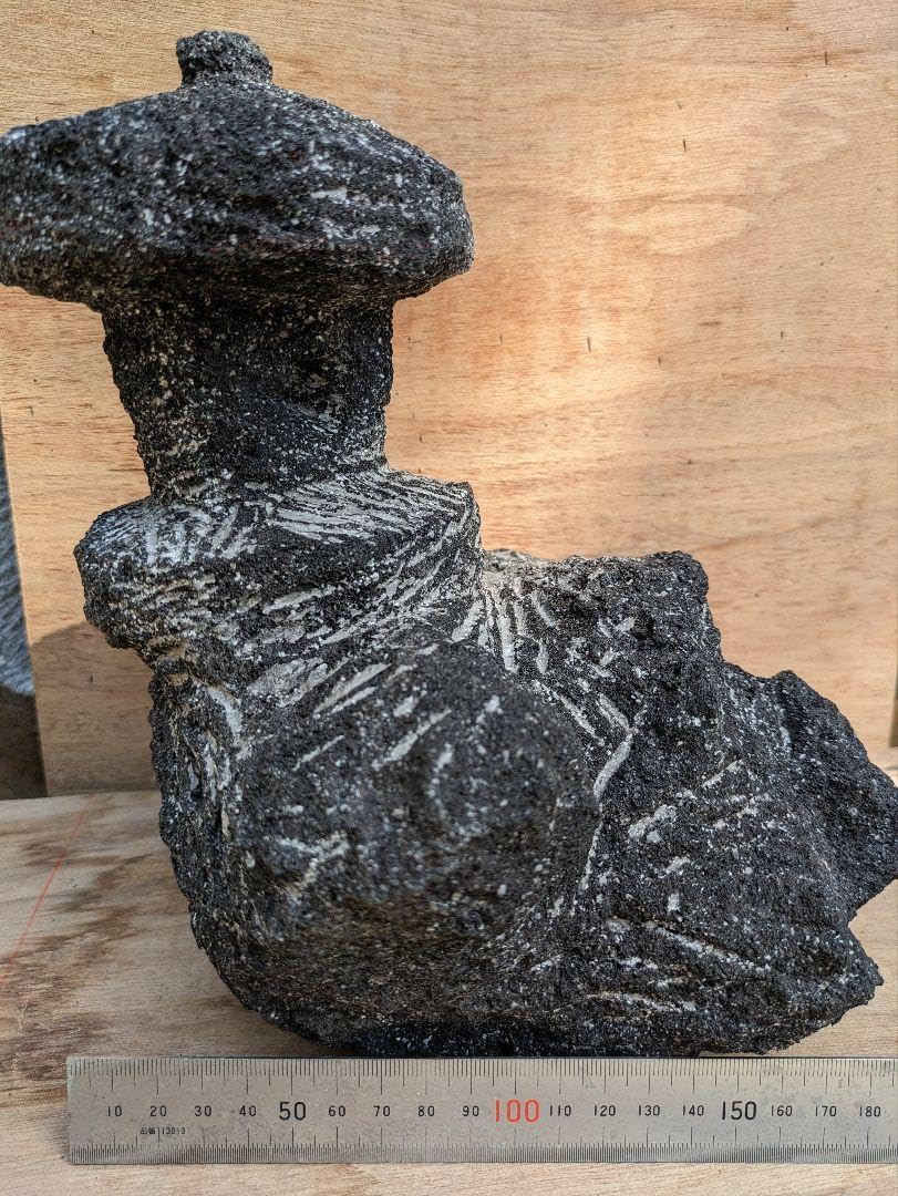 Amazon.co.jp: 水石盆栽用灯籠溶岩石ミニ灯籠一体型灯籠 : おもちゃ 