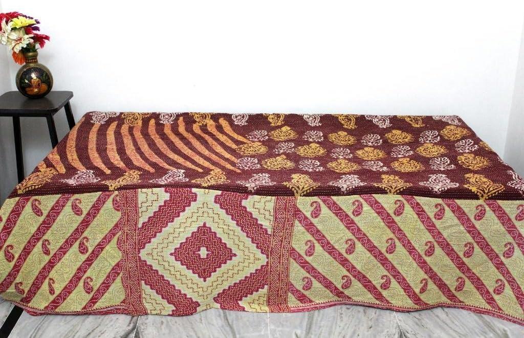 Vintage Throw Kantha Quilt Indian Handmade Bohemian Bedspread Reversible Cotton Ethnic Sari Fabric Embroidered Bedding Blanket Gudari