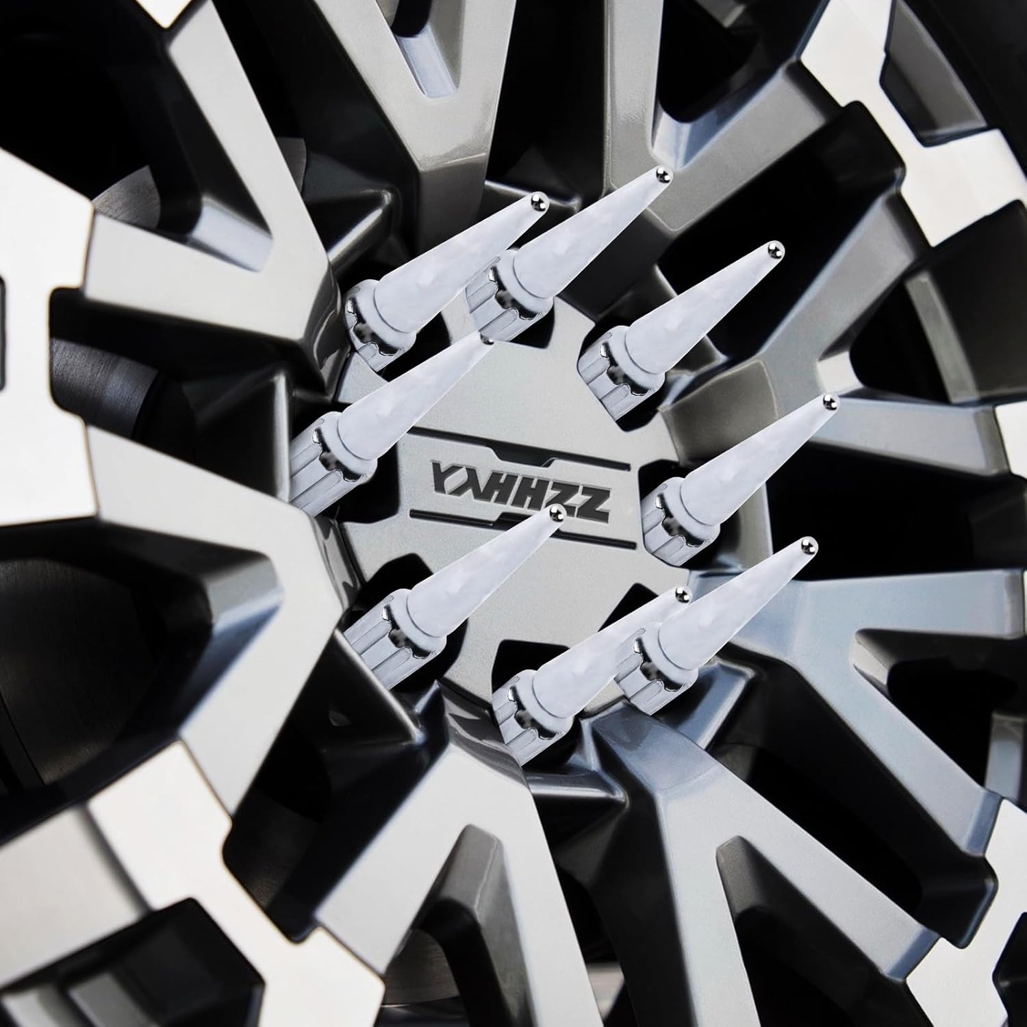 2 in 1 32PCS M14 x 1.5 Chrome Spike Lug Nuts with 1 Socket Key Compatible with 2015-2017 F-150 Expedition 2003-2016 F-250 F-350 1999-2019 Chevy Silverado Suburban Tahoe 2012-2022 Ram 1500 2500 3500