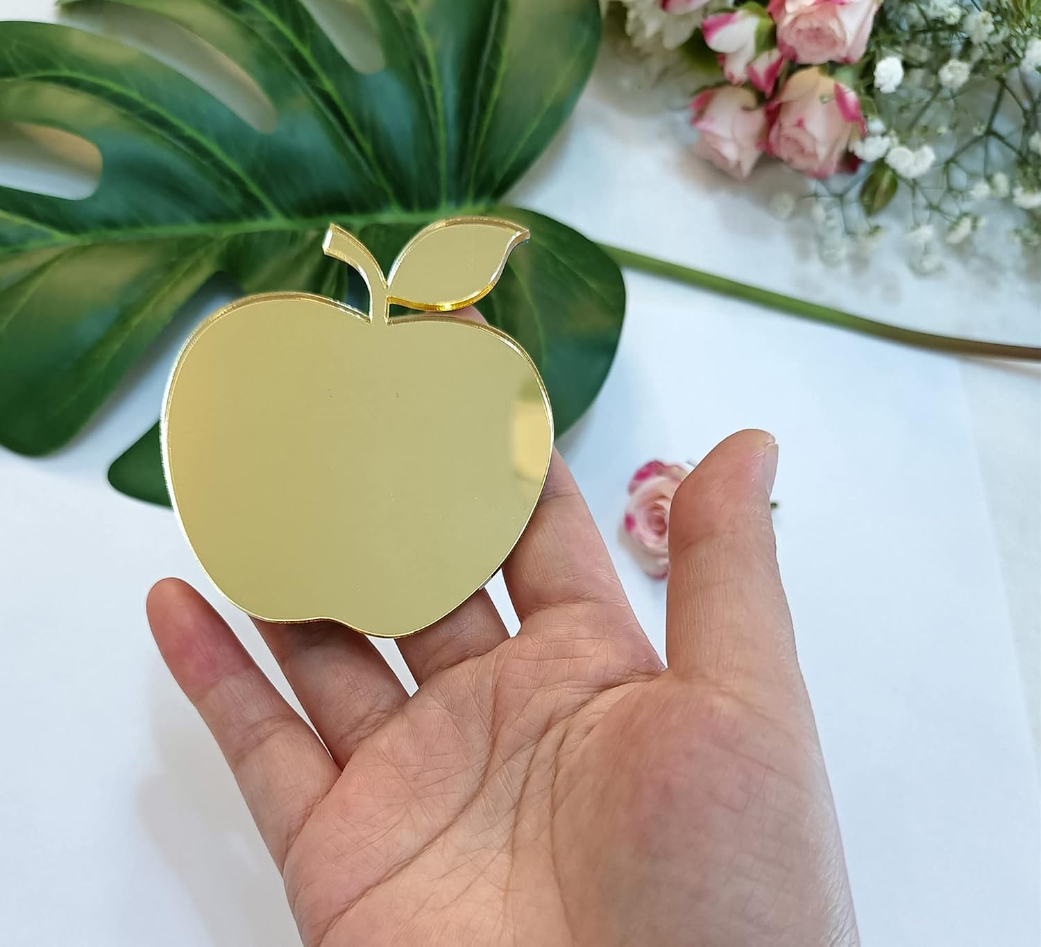 Apple Shaped Place Cards for Table Setting,Set of 20 Acrylic Mirror Name Cards for Wedding Seating,Rosh Hashanah Jewish New Year Table Decorations,Bridal Shower,Dinner Party,Bar Mitzvah Gift