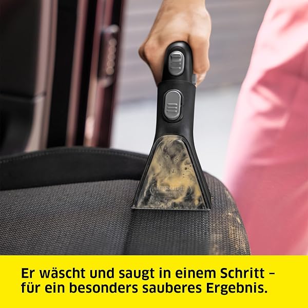 Besuche den Karcher- Karcher Waschsauger SE 3 Compact, Aufnahmeleistung: 500 W, Frischwassertank: 1,7 l, Fläche: 2,76 m2, Gewicht: 4,1 kg, Sprühsaugschlauch, Waschpolsterdüse und Waschfugendüse in use