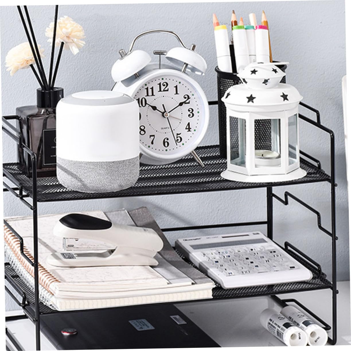 Raccoglitore minimalista in metallo nero con rack da scrivania, porta documenti in rete per ufficio, vassoio per lettere, libri, riviste e cancelleria