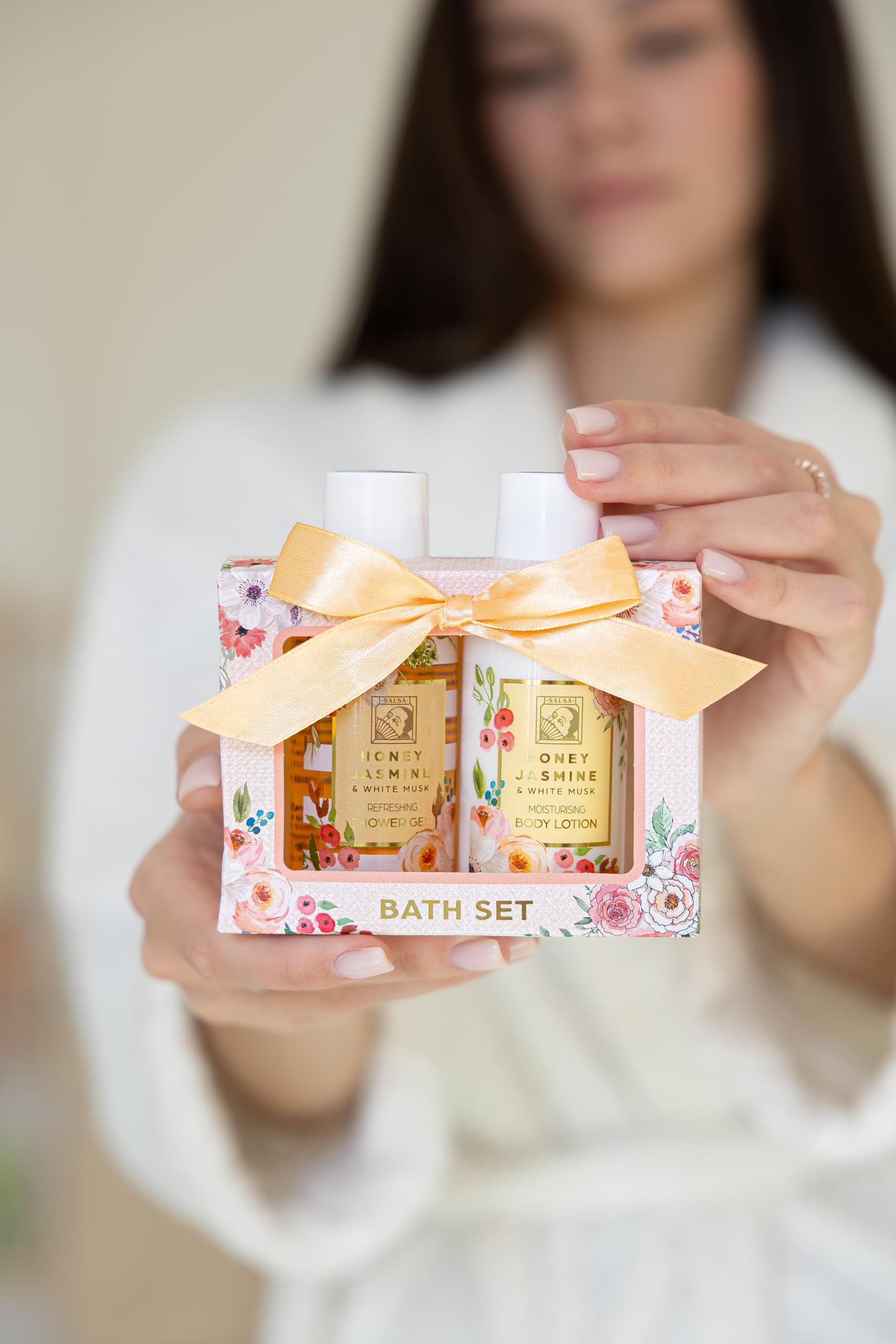 Accentra - Set de ducha para mujer HONEY JASMINE en un bonito estuche - Set de cuidado de 2 piezas con gel de ducha y loción corporal - Regalo de bienestar para San Valentín o el Día de la Madre