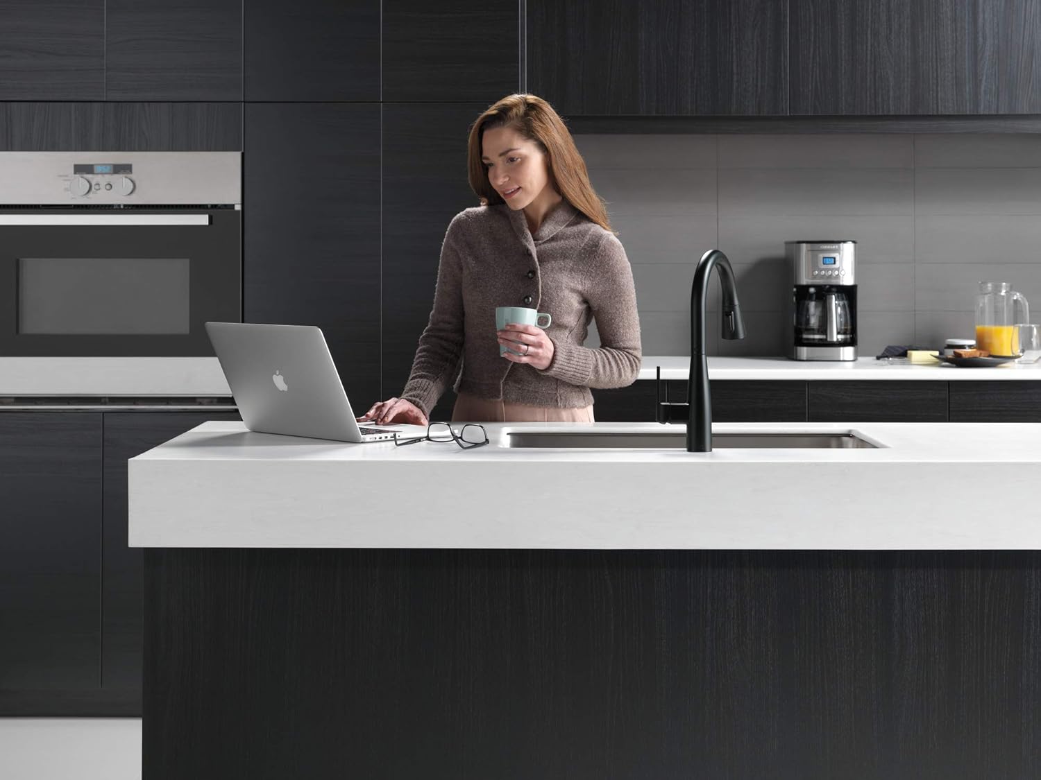 Peerless P7919LF-BL - Kitchen Faucet