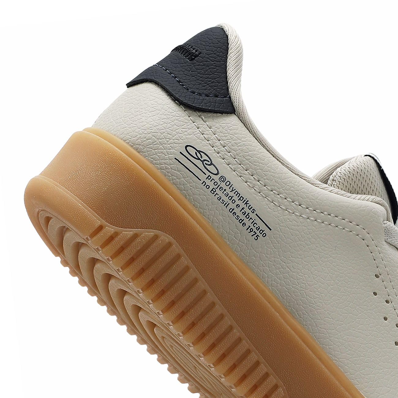 Tênis Olympikus Eros/165 Branco 43448165-34 em promoção! Veja a oferta e mais achadinhos de Tênis 8 Hoje é o melhor dia para comprar Tênis Olympikus Eros/165 Branco 43448165-34 com aquele preço maroto! Promoção! Aproveite a oferta! 8