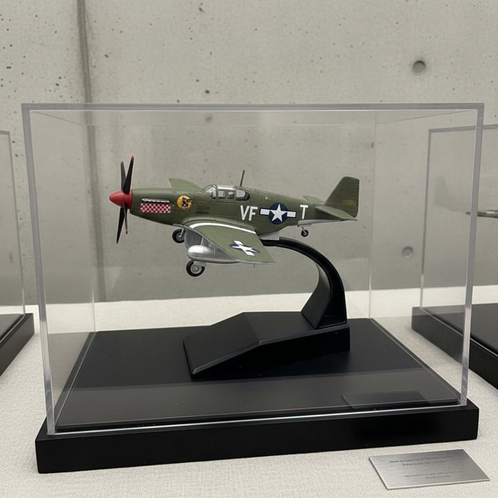Figurine Avion 1/72 Collection Modèle Avion Maquette Avion Avion Militaire Corps en Alliage Robuste Réplique de Chasseur WW2 Livré Préassemblé avec