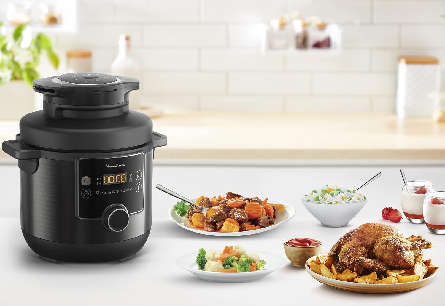 Moulinex Turbo Cuisine & Fry with Extra Crisp air fry lid attached