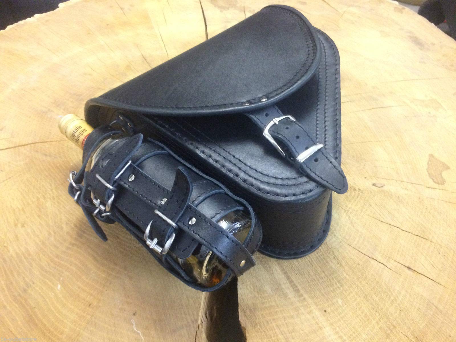 Support de bouteille côté gauche compatible avec Harley Davidson