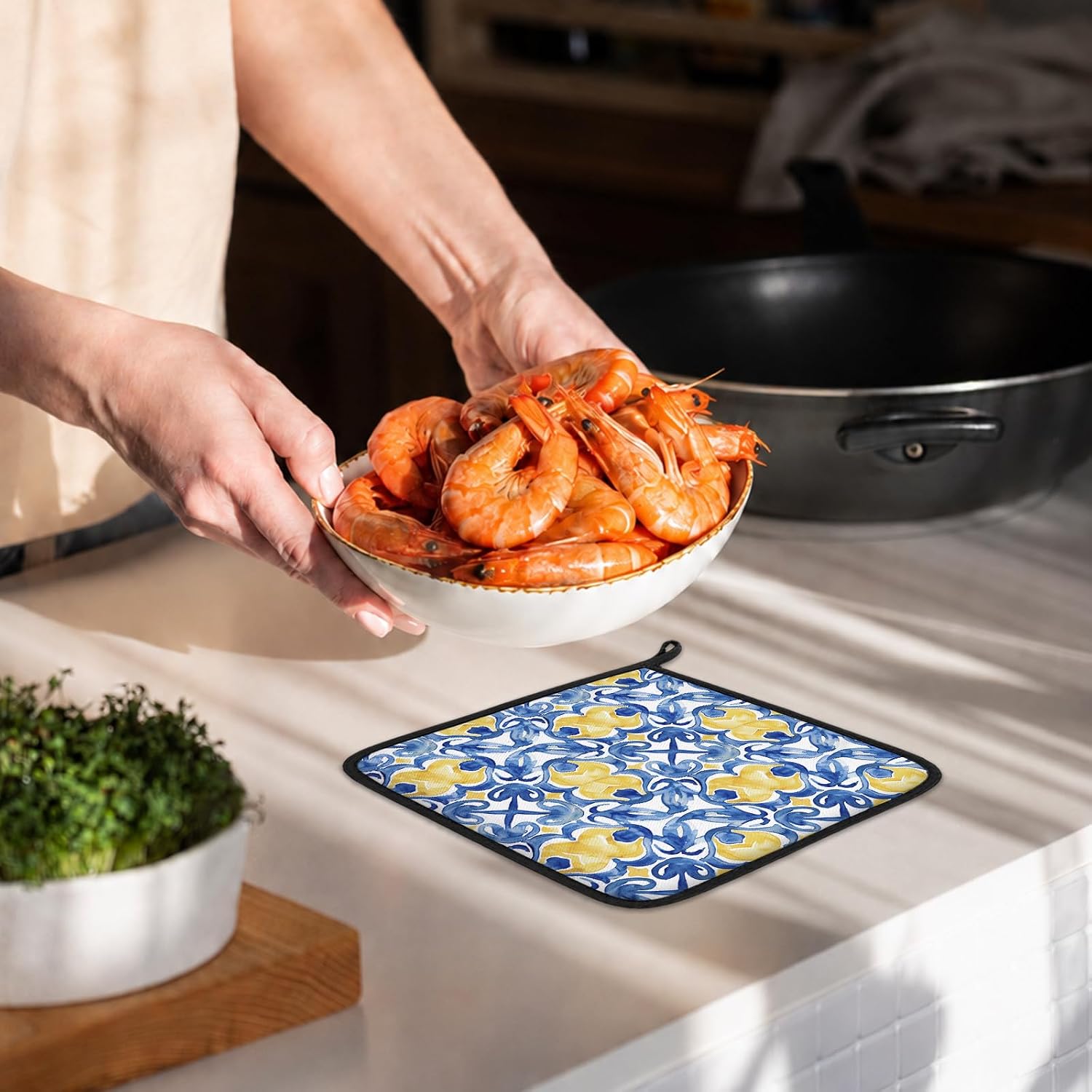 Yellow Blue Mediterranean Kitchen Oven Mitts and Pot Holders