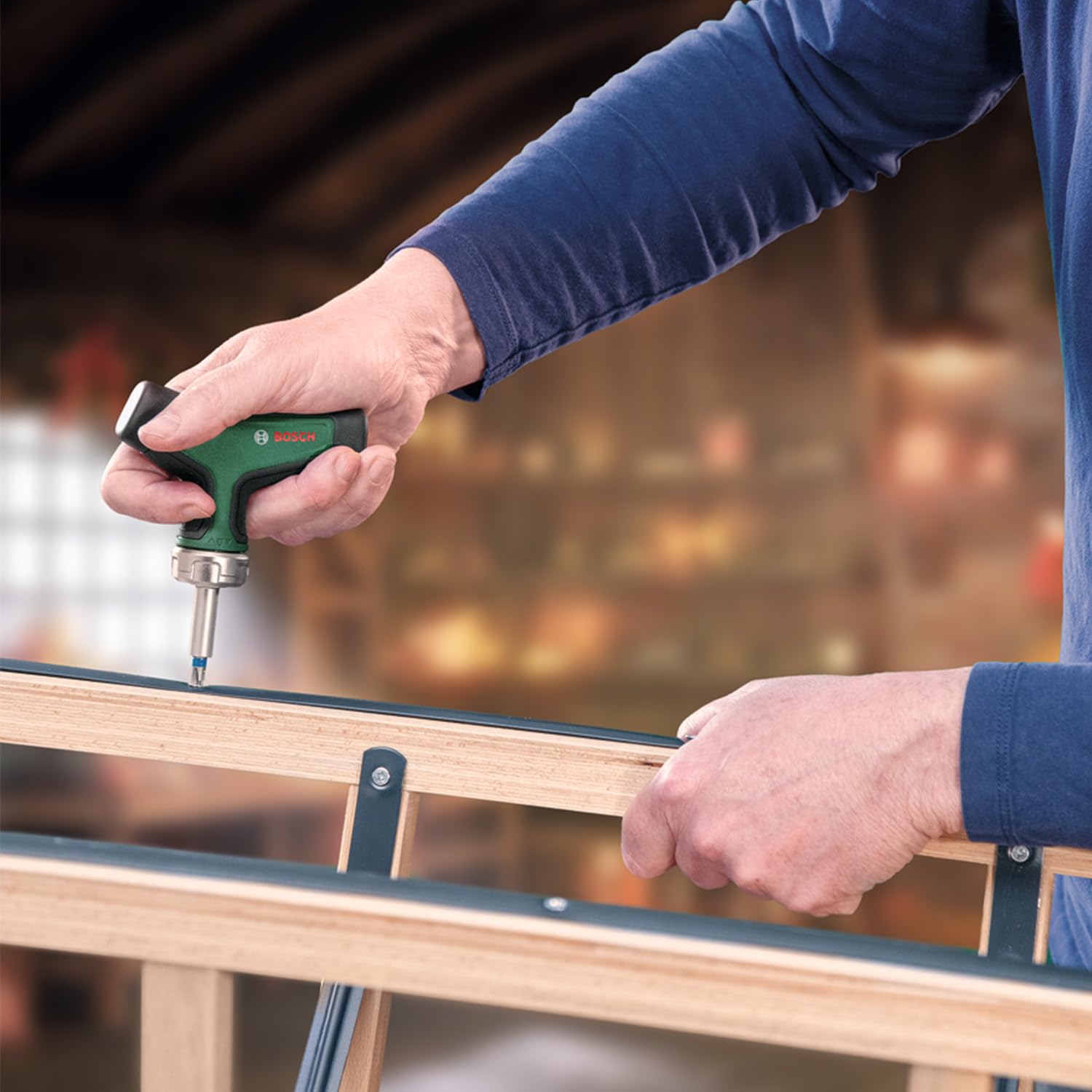 Bosch Calendrier de l'Avent Outils à main 2024, 33 pcs (avec tournevis à cliquet, tournevis de précision, tournevis à embout, accessoires, tire-bouchon, sac de rangement)
