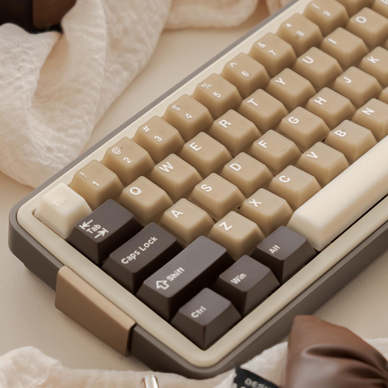 Amazon | レトロ PBT キーキャップセット 164キー チェリー