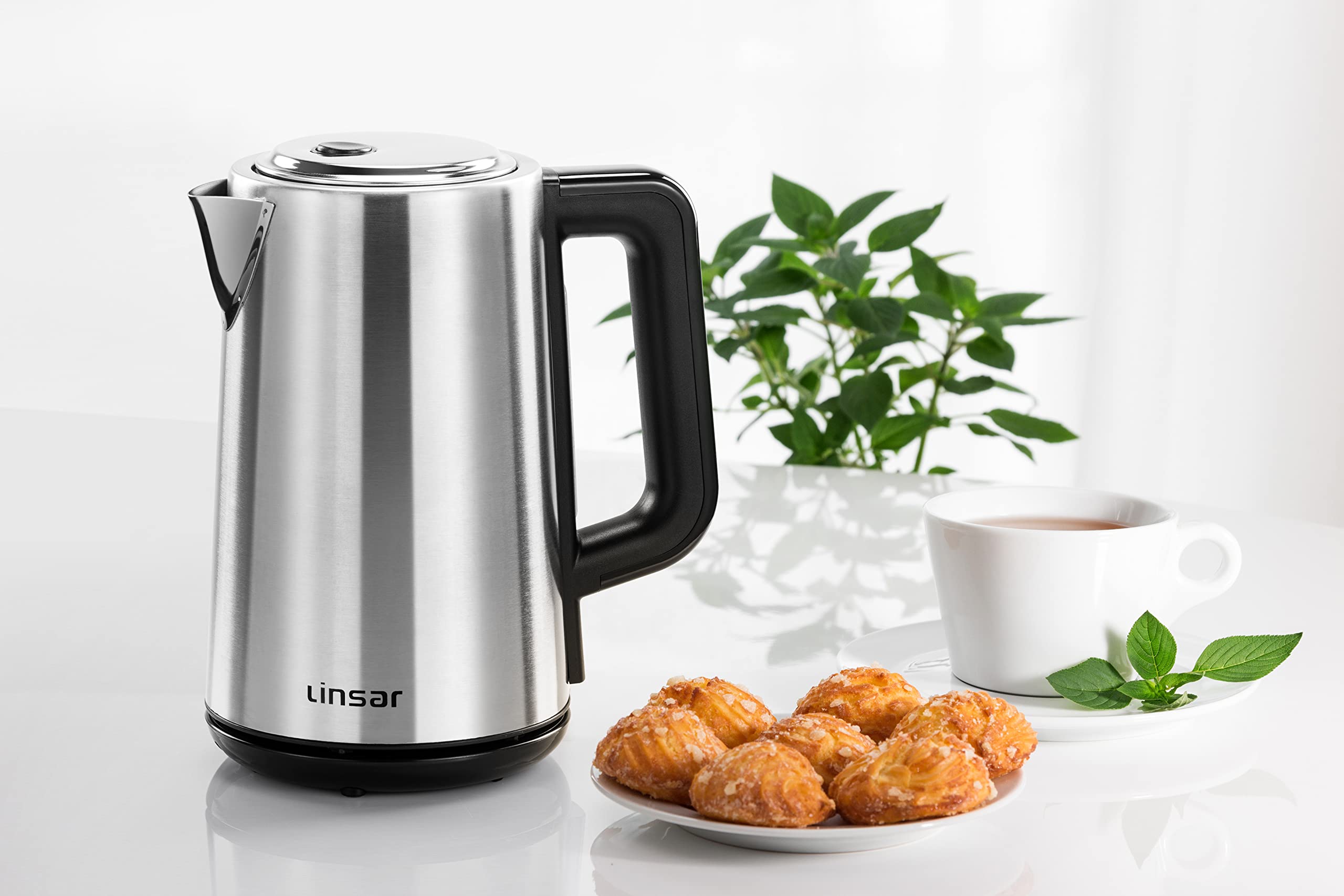 Linsar - Bollitore - Look acciaio inox - 1,7 litri - Con funzione touch, 5 impostazioni di temperatura, filtro anticalcare, spegnimento automatico e display digitale - 2200 watt (acciaio inox)