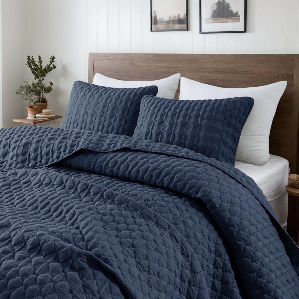 WDCOZY Navy Blue Quilt Queen Size Bedding Sets with Pillow Shams, Lightweight Soft Bedspread Coverlet, Quilted Blanket Thin Comforter Bed Cover, All Season Spring Summer, 3 Pieces, 90x90 inches