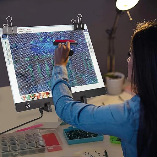 Miniatura 9 de Kit de almohadilla de luz LED de pintura de diamante A3, accesorios de pintura de diamantes 5D, kit de herramientas de taladro completo para