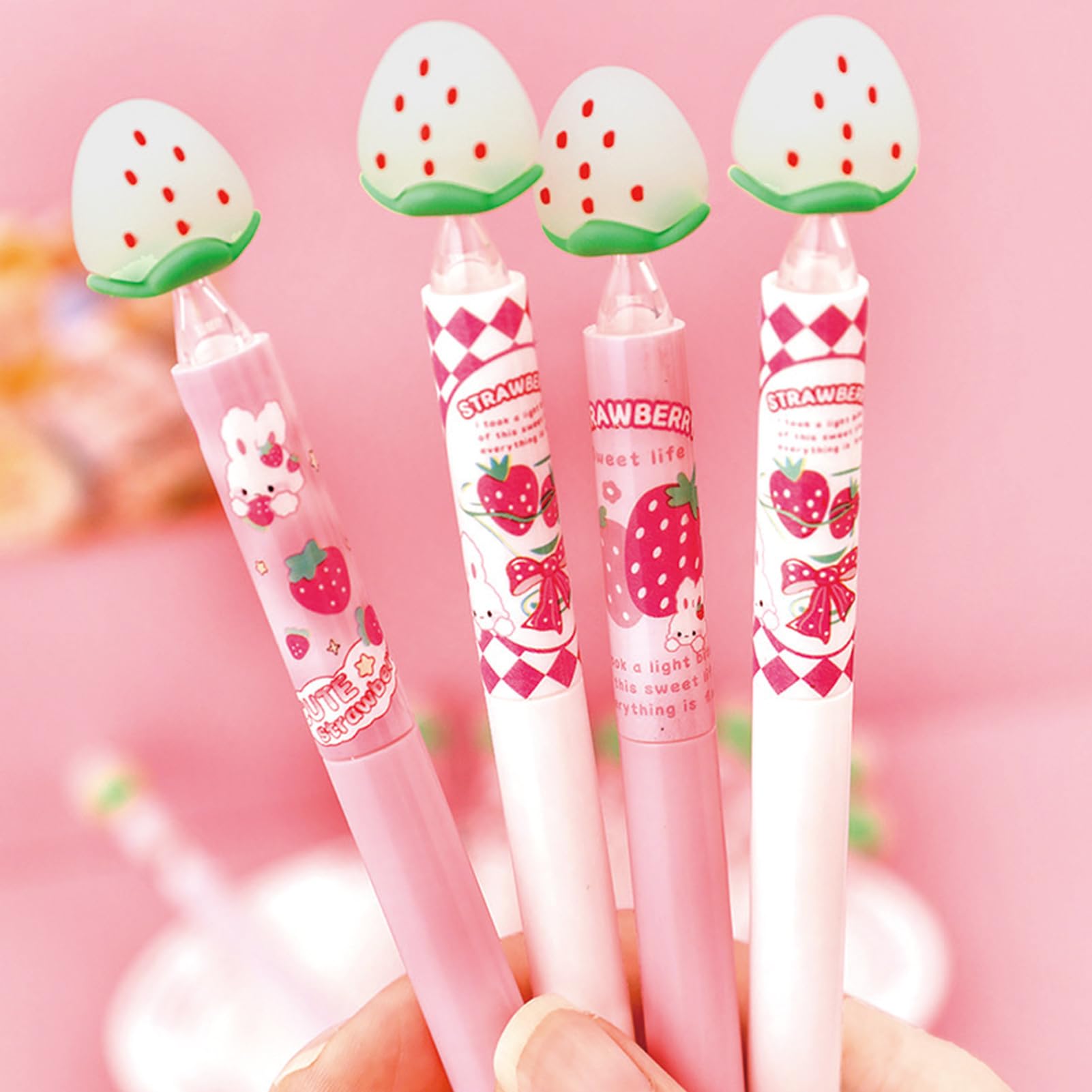 MOZXIRZ Lot de 4 stylos à encre gel effaçables et rotatifs pour femmes, filles, fournitures scolaires (encre bleu fraise) 0,5 mm