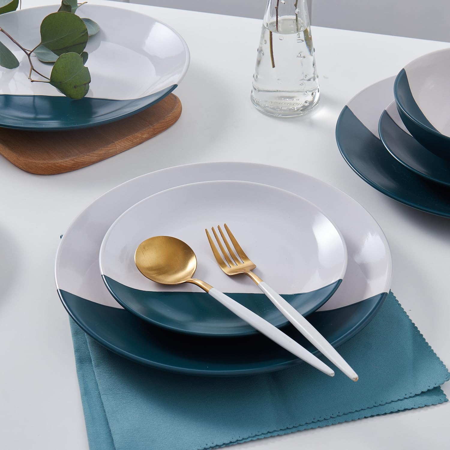 Stone + Lain Lizzy Stoneware 12-Piece Round Dinnerware Set, Emerald Green