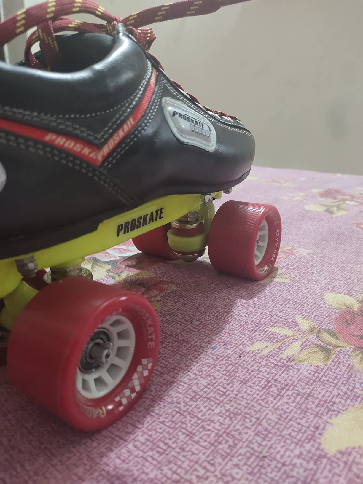 Buy Proskate Rapid Fire 62mm Ultra High Speed Roller Skate for Rink (7